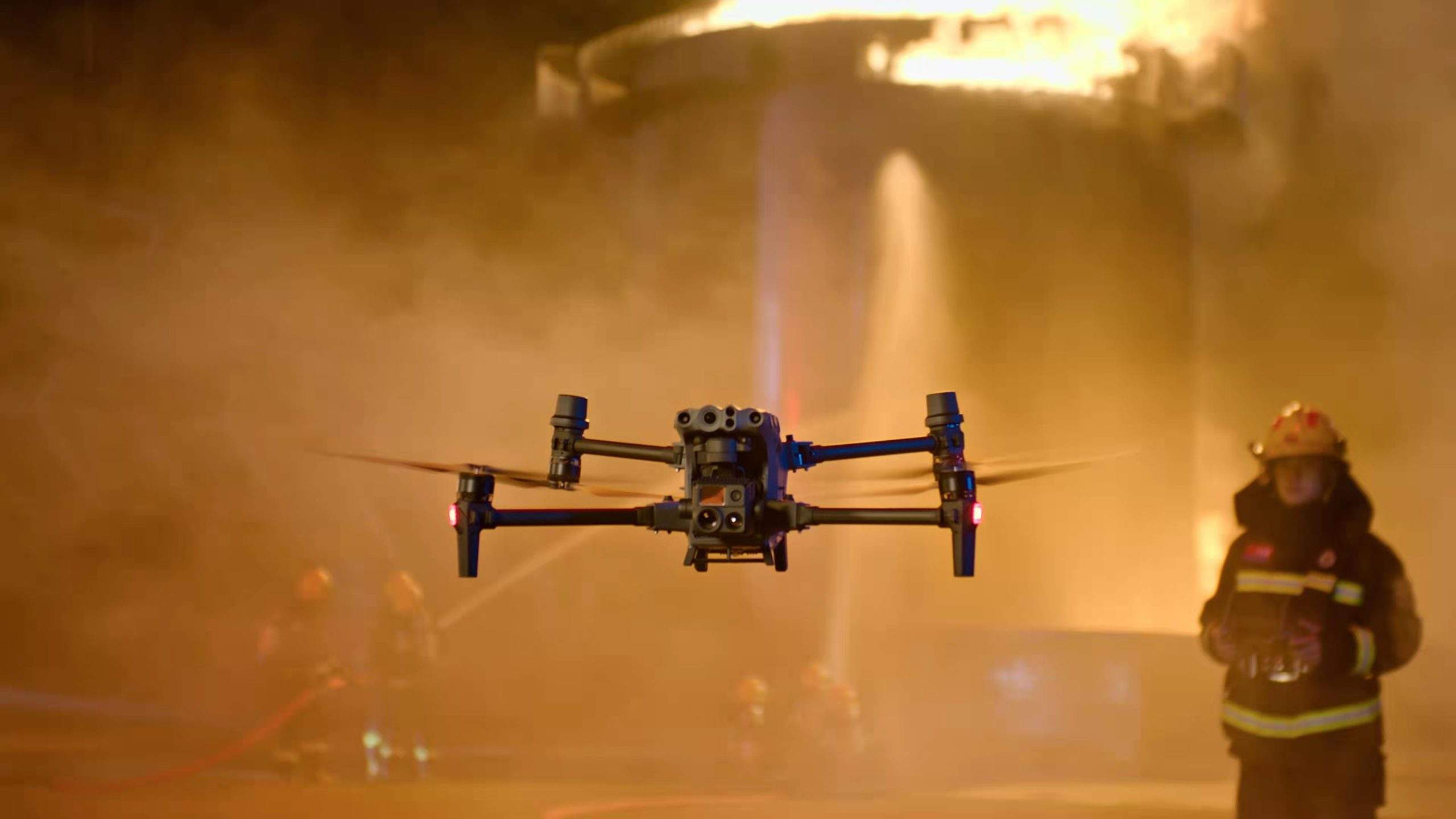 Квадрокоптер dji matrice 30t. DJI Matrice 30t Night. DJI Matrice 30t характеристики. DJI Matrice 30t грузоподъемность.